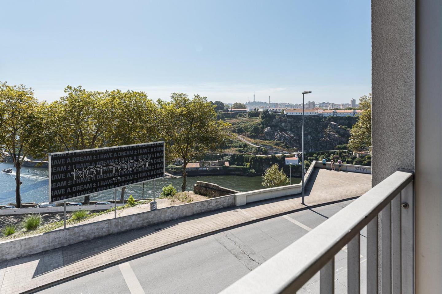 Guestready - Fantastic Apt Overlooking Douro River ปอร์โต ภายนอก รูปภาพ